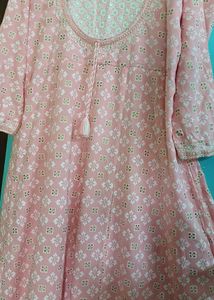 Beautiful Pink Printed Kurta with Embellishments
