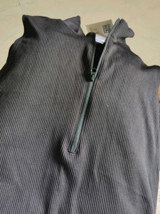 H&amp;M Sleeveless Black Romper