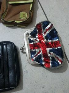 Assorted Women's Wallets( one piece 400)