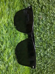 💥 Attractive Sunglass for man and Women pack of 1 pc Brand New Never Use