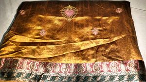 Elegant Gold Silk Saree