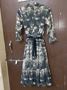 Stylish Printed Midi Dress with Belt