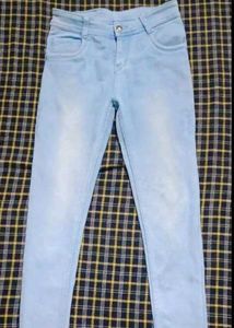 high waisted blue skinny jeans