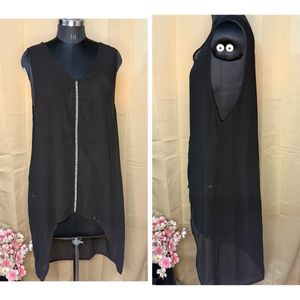 Chic Black Sleeveless Tunic Top