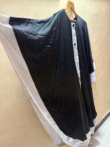 Elegant Black &amp; White Flowy imported abaya
