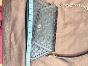 Stylish Black Shoulder Bag