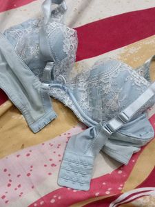 Elegance Lace Push-Up Bra - Baby Blue