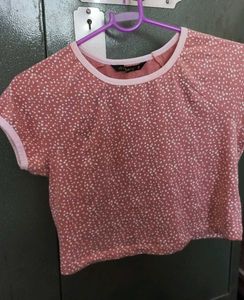 Pink/peach crop top