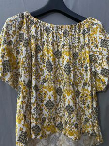 Akkriti by Pantaloons Floral Off-Shoulder Top