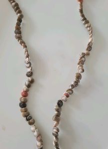 Mala with shells