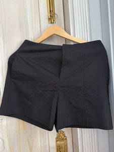 Chic Black Shorts