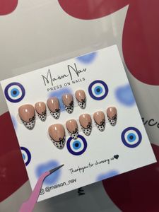 Maison Nav Press On Nails