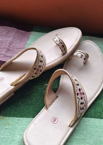 Floral Printed Toe Ring Flats