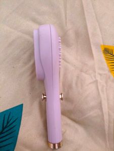 Pink comb self cleaning