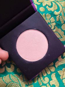 SUGAR Cosmetics Contour De Force Mini Highlighter