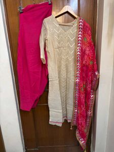 🆕 Kurta Set with Embroidery
