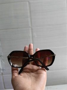 Chic Oversized Sunglasses