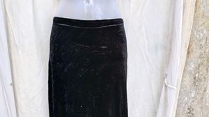 I. Elegant Black Velvet Maxi skirt