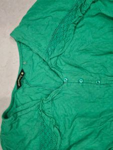 Green Button-Up Cropped Blouse