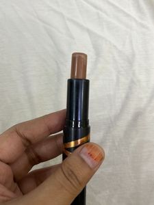 Makeup Combo: Nude Matte Lipstick + FREE 2-in-1 Co