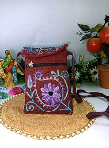Maroon Textured Crossbody Pouch