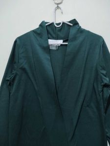 Entease Dark green coverup or shrug