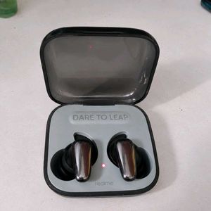 Realme Wireless Earbuds with Charging Case