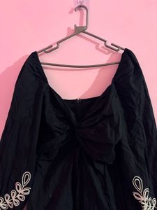 Chic Black Embroidered dress