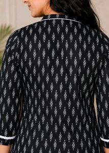 Black &amp; White Printed Cotton Kurta