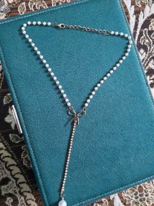 Elegant Pearl &amp; Bow Necklace
