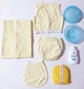 M.N. Raju Newborn Baby Gift Set (0-3 Months) - 7 P