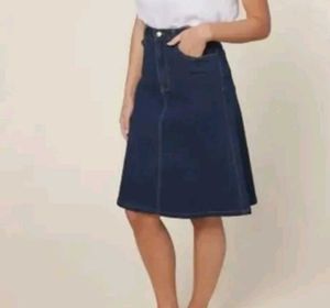 Classic Dark Wash Denim Skirt