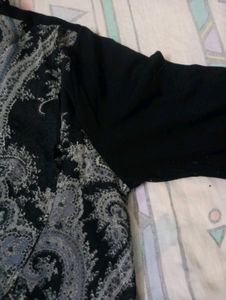 Trendy Black Top For Women - M
