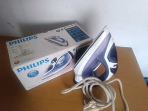 Philips Iron new condition