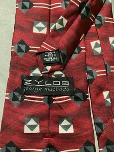 Men's Burgundy Geometric Pattern Tie
