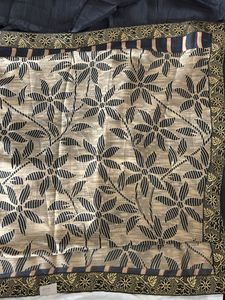 Floral Design Saree with attached Black blouse pie