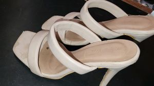 Heels - (5000 coins)