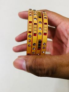 New Premium Plastic Bangles