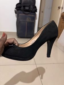 MAST &amp; HARBOUR Beautiful High Heels For Sale