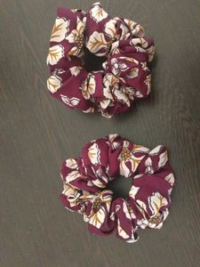 Floral Print Scrunchies Set