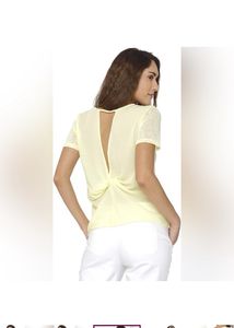 Vero ModaWomens Round Neck Cutout Back SelfPrinted