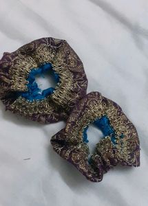 Blue With Zari Scrunchies