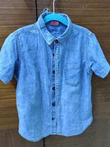 Light Wash Denim Short Sleeve Shirt