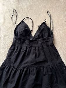 Chic Black Tiered Midi Dress