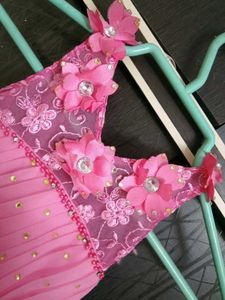 pink balloonback streching frock