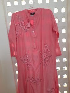 Elegant Pink Embroidered Kurta