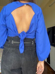 Blue Solid Crop Top With Back Details