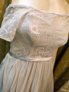Elegant Lace Off-Shoulder Dress