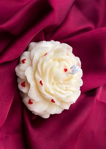 2 Candles Set With Beautiful Flowers Design