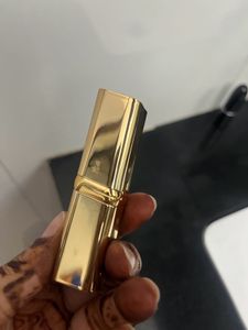 L'Oreal Gold Lipstick - blood red